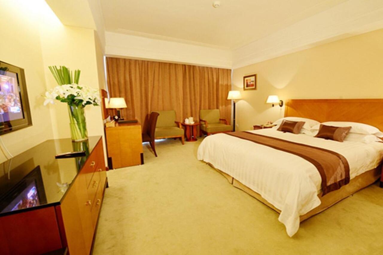 Highton Hotel Шанхай Экстерьер фото