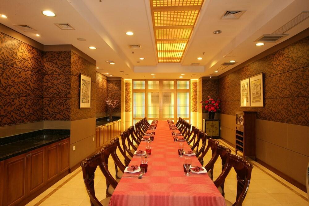 Highton Hotel Шанхай Экстерьер фото